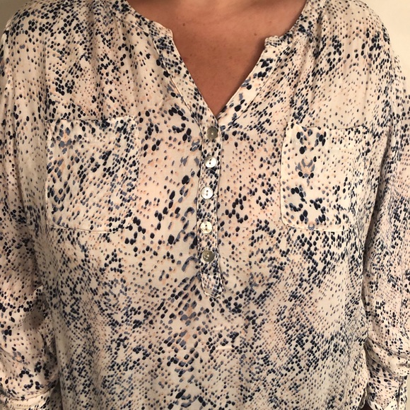 NWOT Dress Barn Printed 3/4 Sleeve Blouse - Picture 4 of 7